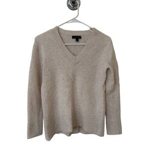 BANANA REPUBLIC Ivory V-Neck Soft Girl Sweater Sz S Wool Alpaca Blend Classic